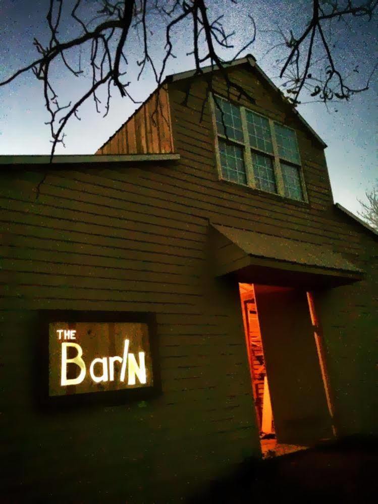 Netherfield Natural Farm Fontana Exterior photo